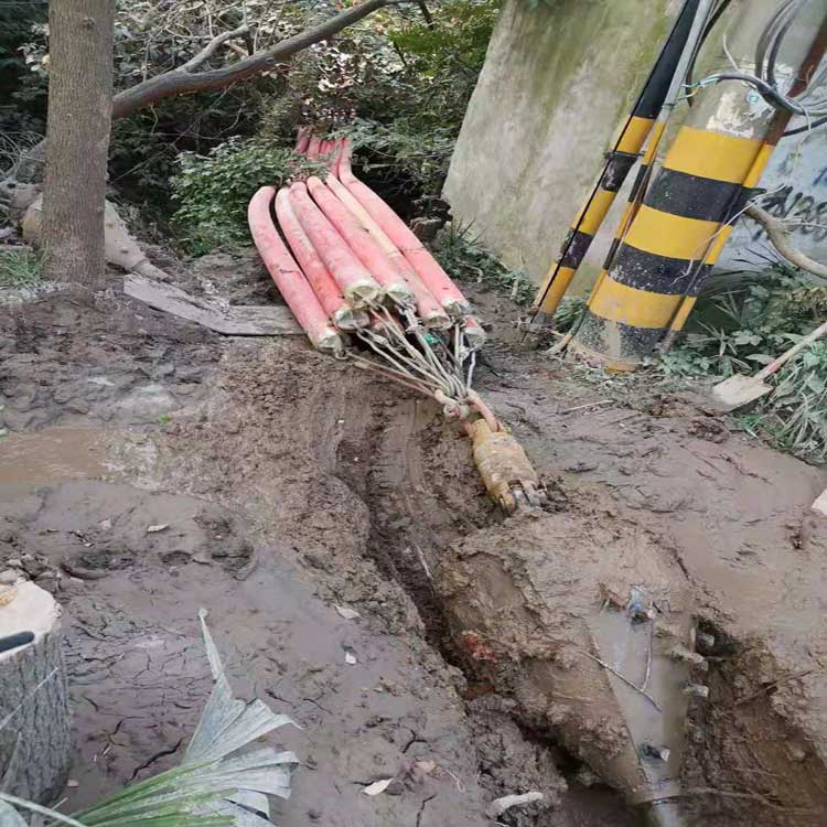 三山煤矿拖拉管